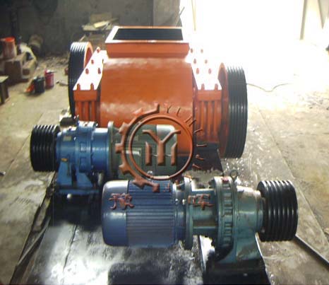 齒輥破碎機(jī)